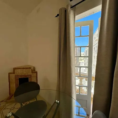 Maltese Charm, Sea Side, Table Soccer, Balluta Bay By Haven & Keys Malta Apartman