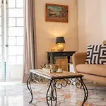 Maltese Charm, Sea Side, Table Soccer, Balluta Bay By Haven & Keys Malta Apartment *