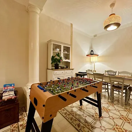 Apartamento Maltese Charm, Sea Side, Table Soccer, Balluta Bay *