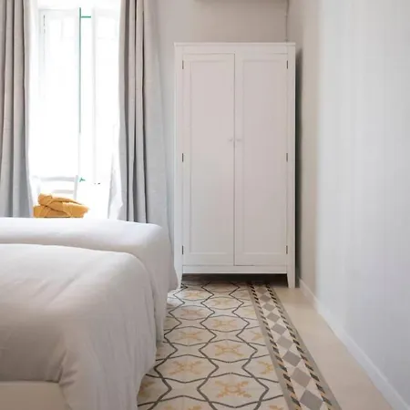 Apartment Maltese Charm, Sea Side, Table Soccer, Balluta Bay By Haven & Keys Malta