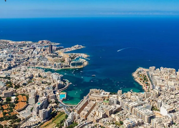 Maltese Charm, Sea Side, Table Soccer, Balluta Bay By Haven & Keys Malta Apartment *