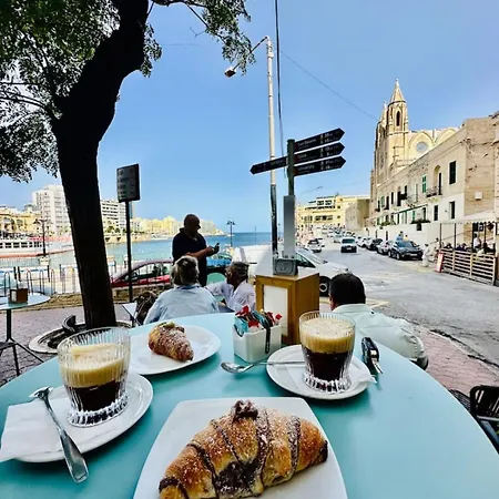 Maltese Charm, Sea Side, Table Soccer, Balluta Bay By Haven & Keys Malta *